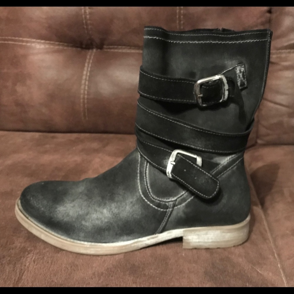 Roan boots